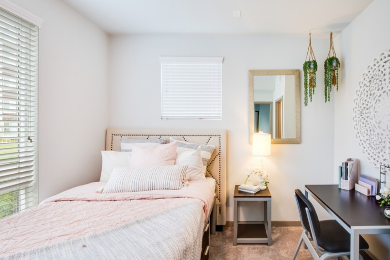 what-to-look-for-sac-state-housing-near-campus-hero What to Look for in Sac State Housing Near Campus